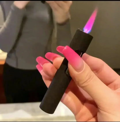 Mini encendedor a prueba de viento con llama rosa para mujer, encendedor portátil inflable luminoso de inyección directa de Metal, regalo para fumar